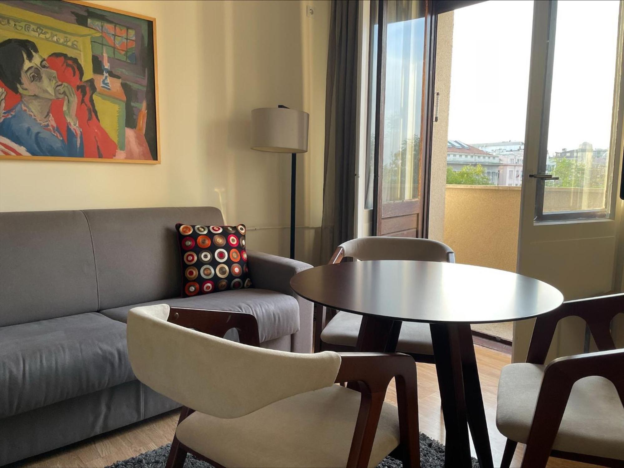Two Bedroom Apartment Student Square Белград Экстерьер фото